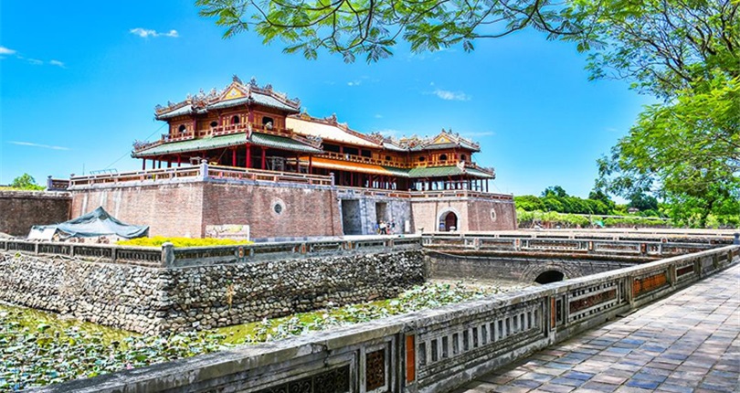 Great Laos And Vietnam 15 Days